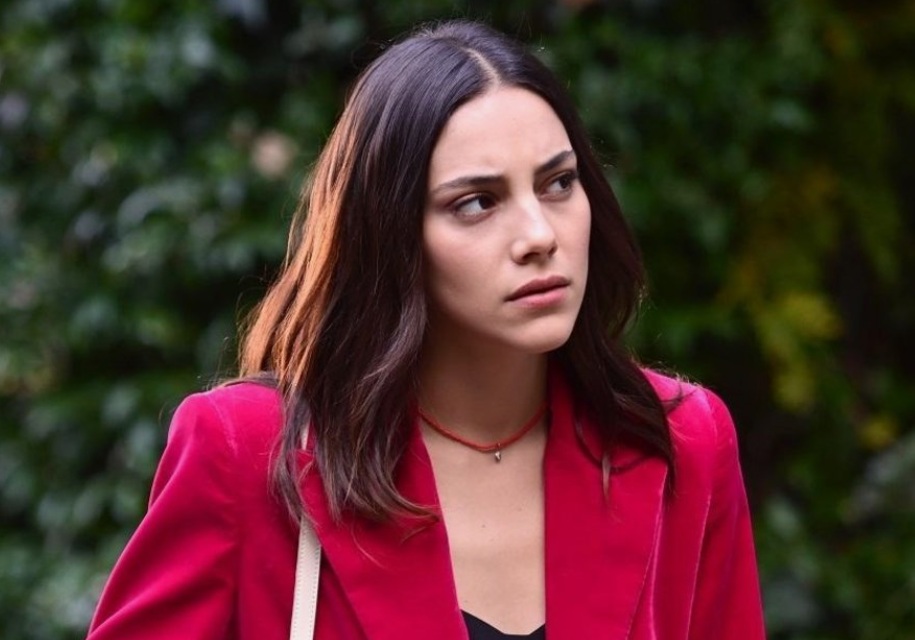 Dilin Döğer Kimdir?